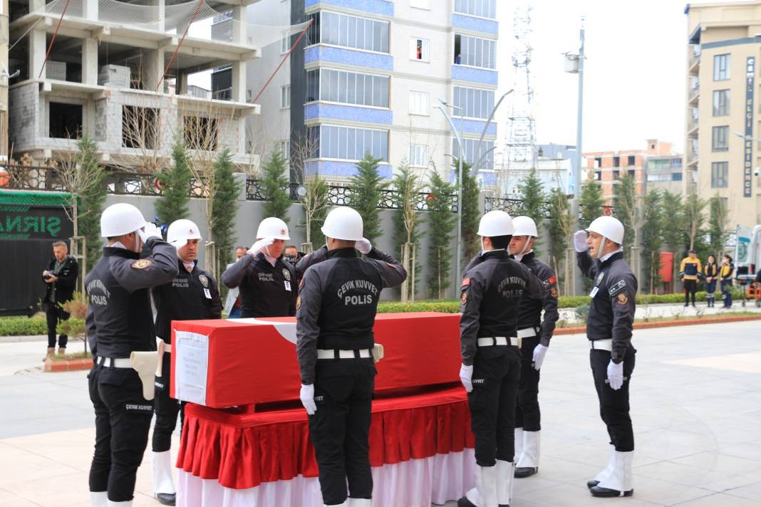 Şehit olan polisle ilgili kahreden detay! Hem doğum günüydü hem de mezuniyetin yıl dönümüydü - Resim: 7